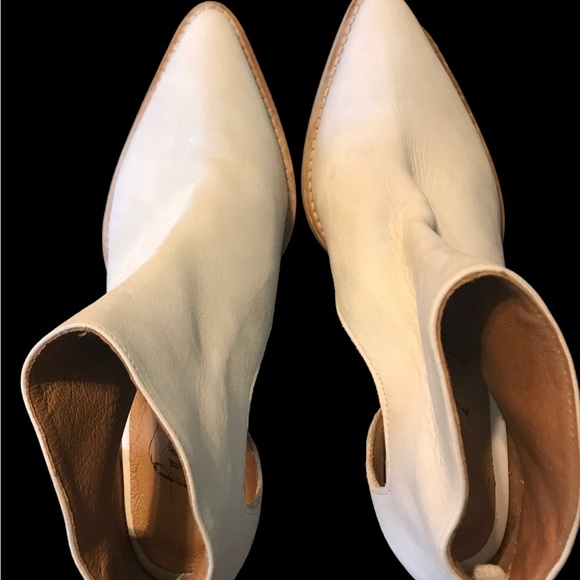 NWOB Free People Wilder White Bootie - Picture 9 of 9